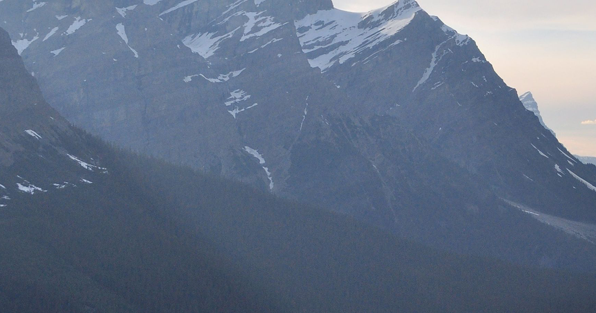 Meridian Payroll & HR logo