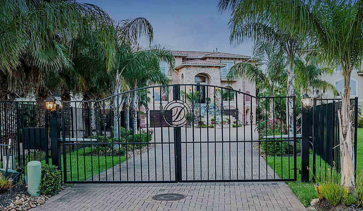 Muffetta Household Staffing Agency logo