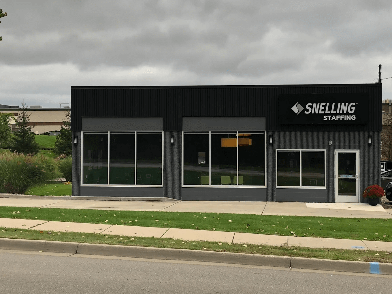 Snelling Staffing Services logo