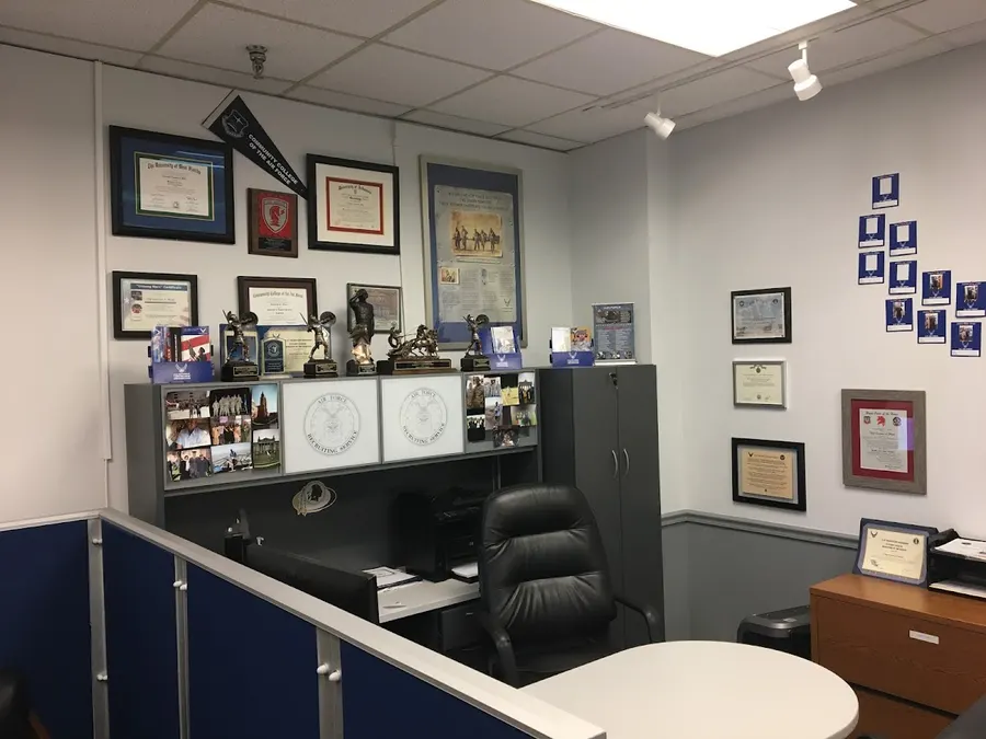 Air Force Recruiting – photo 3