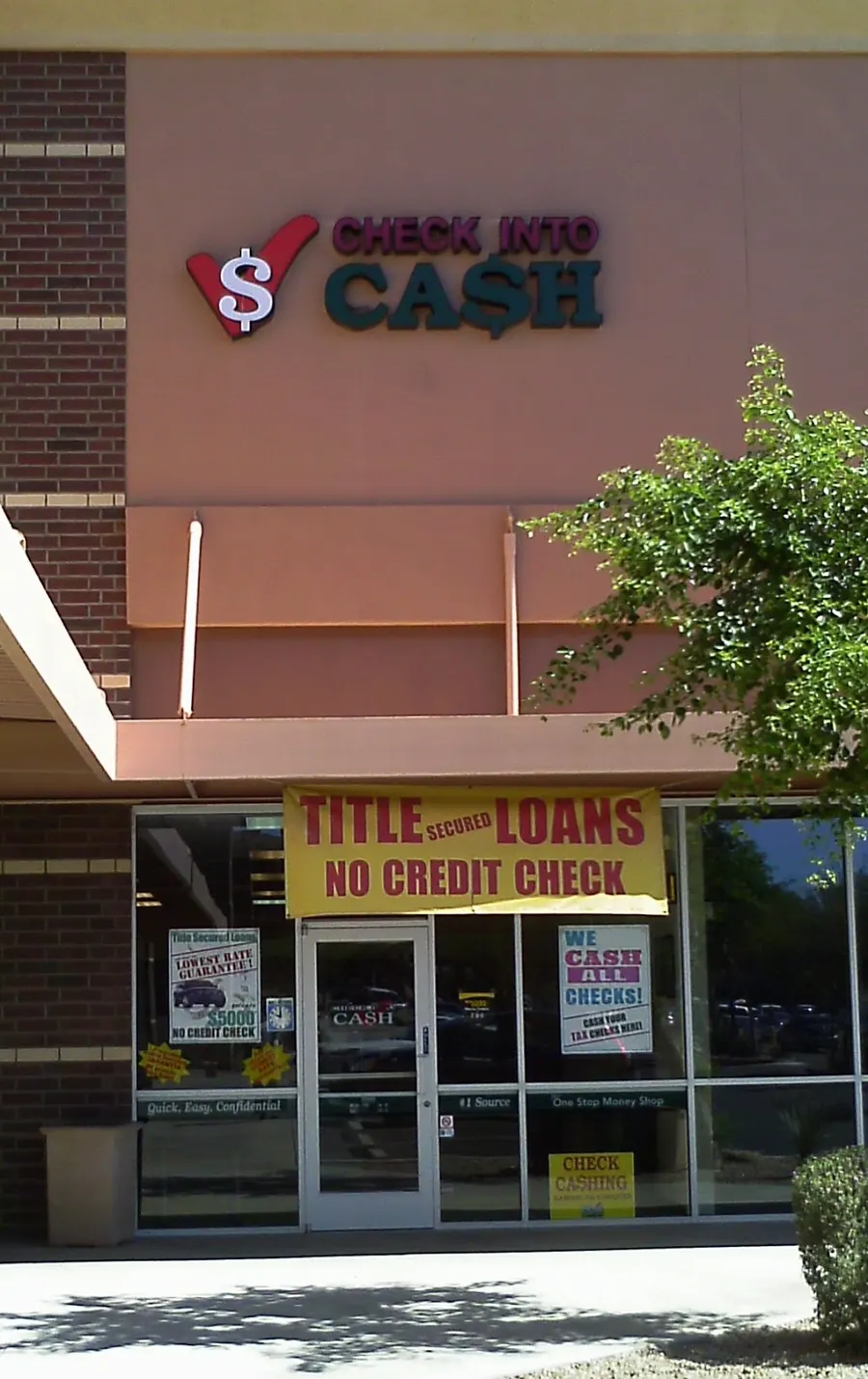 Check Into Cash – photo 2