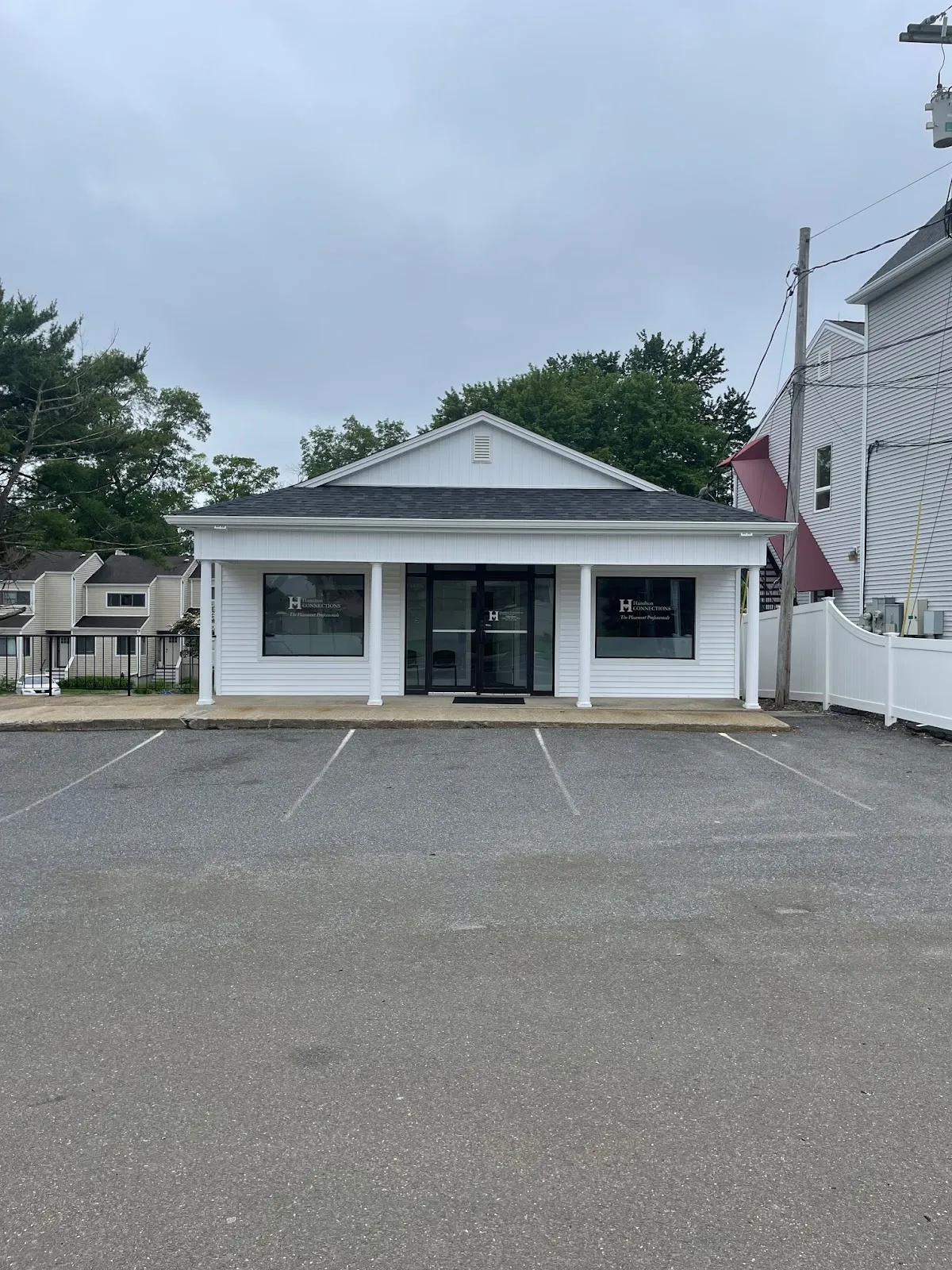 Hamilton Connections – photo 2