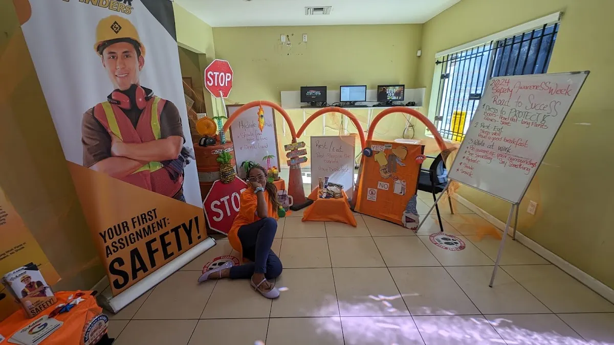 Labor Finders – photo 3