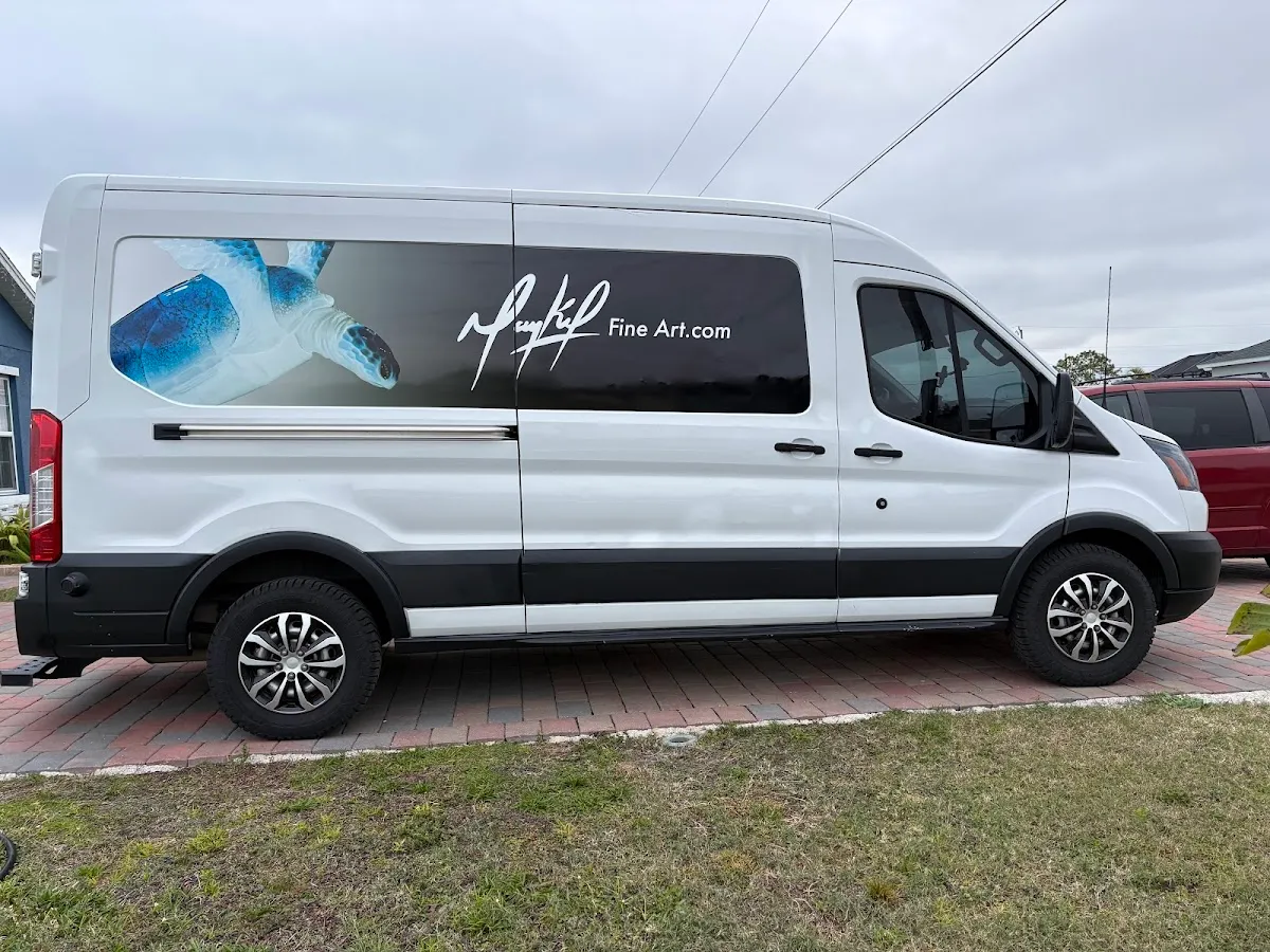 Luxe Graphics – photo 3