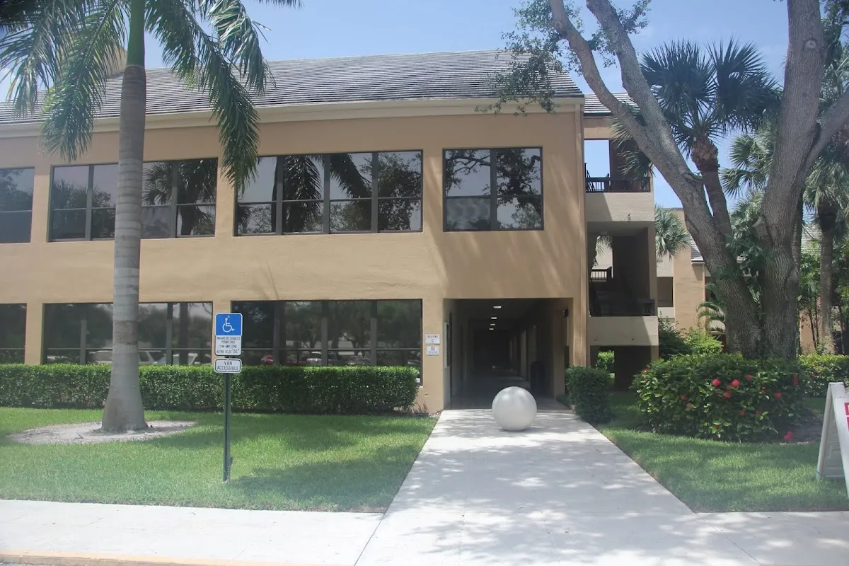 Manpower – photo 2