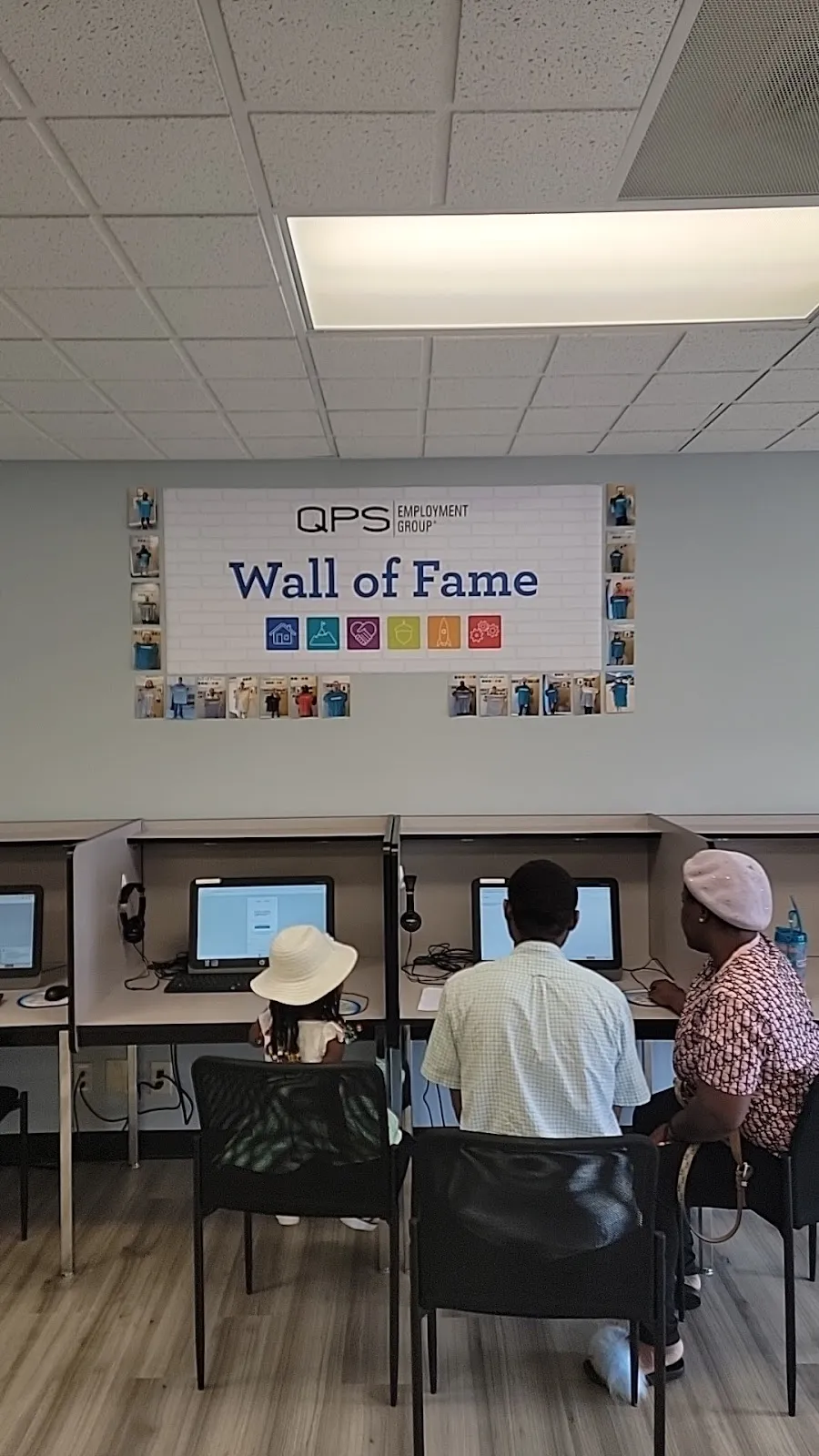 QPS Employment Group – photo 2