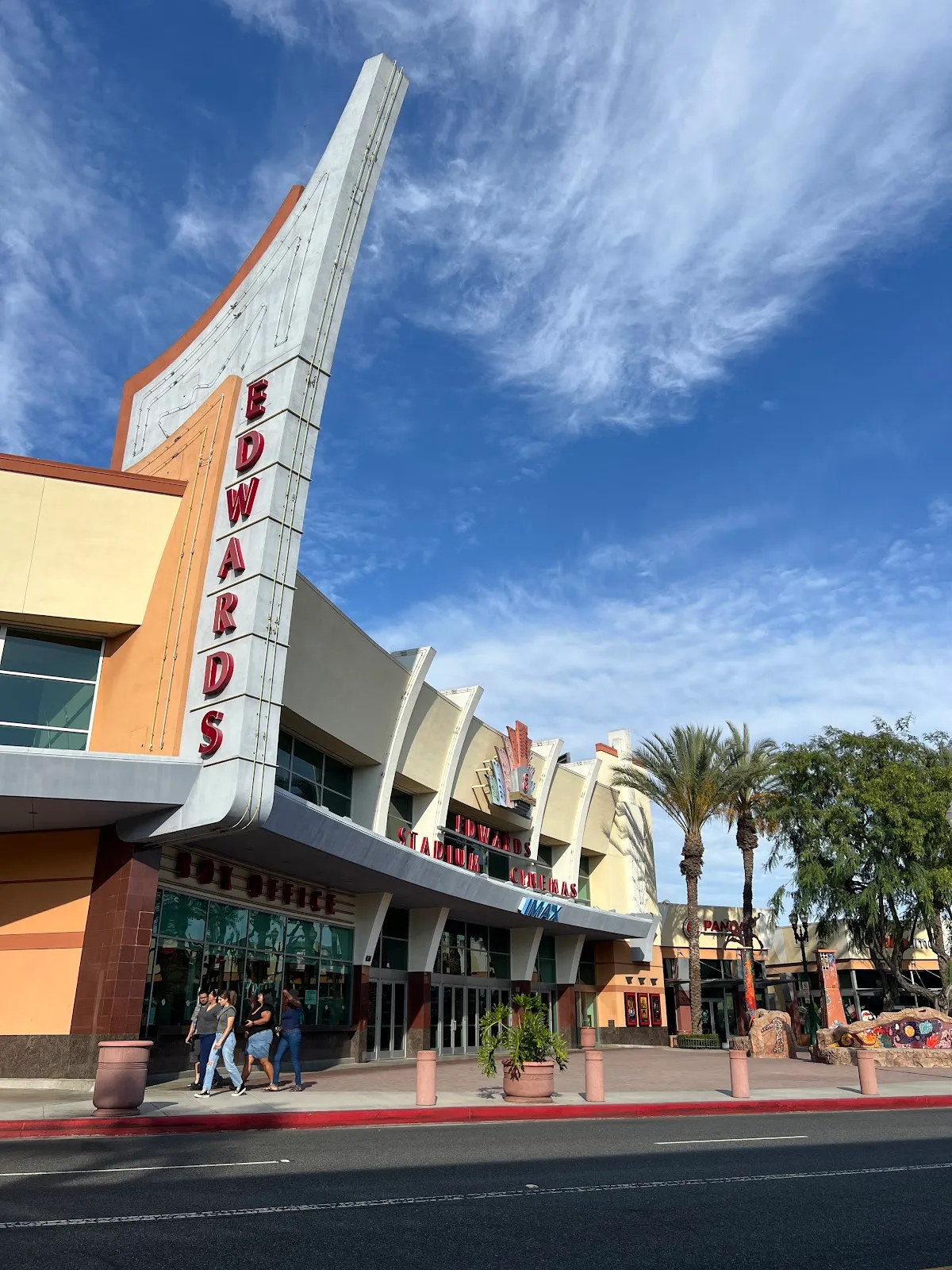 Regal Edwards Alhambra Renaissance – photo 3