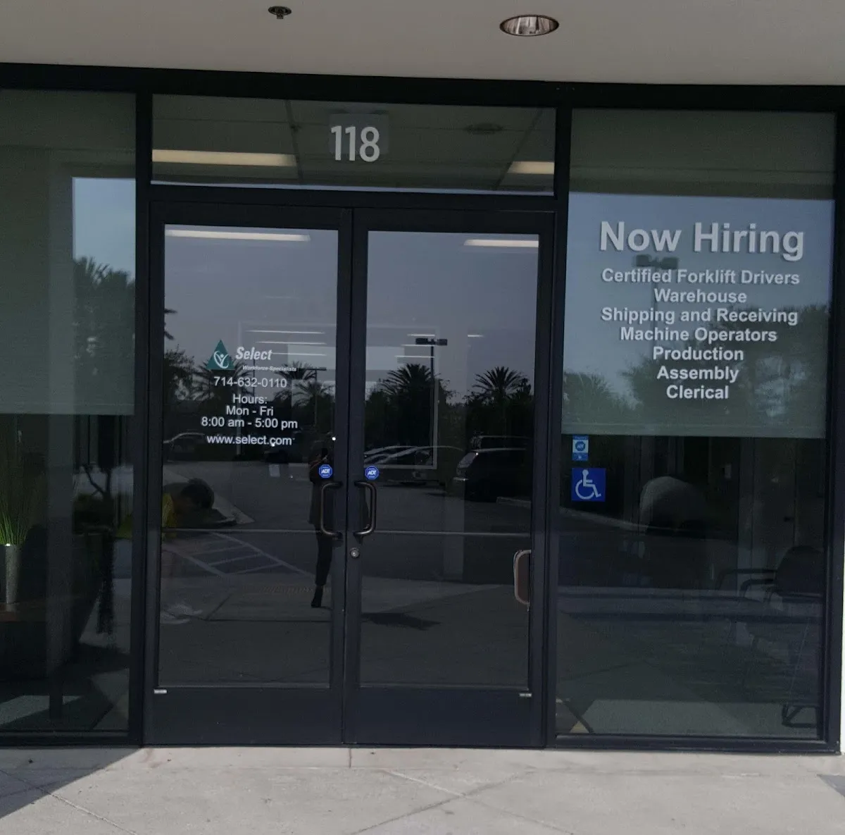 Select Staffing – photo 2