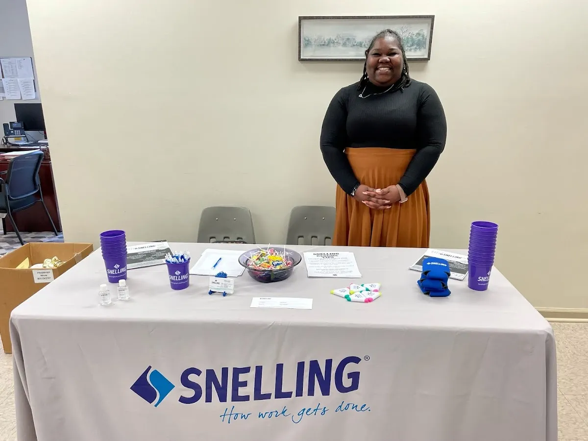 Snelling – photo 2