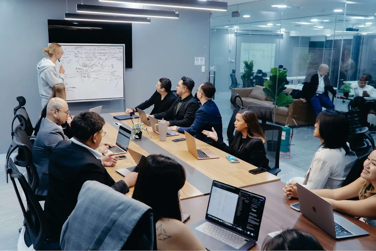 Stellar Staff – photo 2