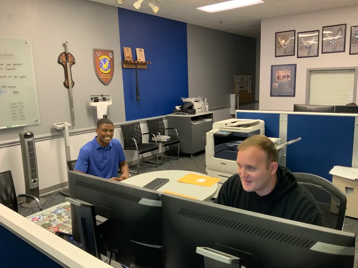 US Air Force & Space Force Recruiting – photo 2