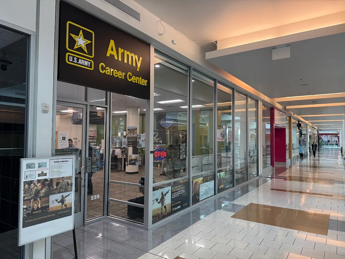 U.S. Army Military Recruiting Center – photo 2