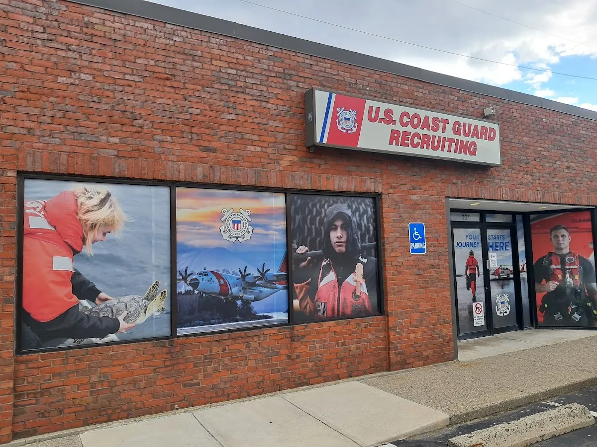 US Coast Guard Recruiting – photo 3