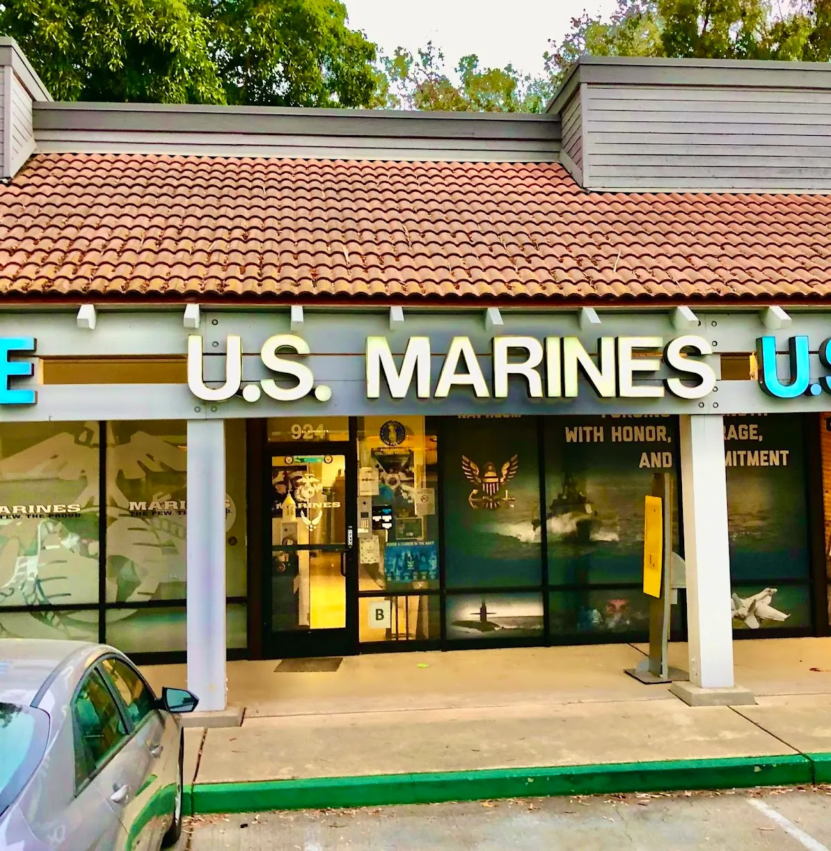 US Marine Corps Recruiting – photo 2