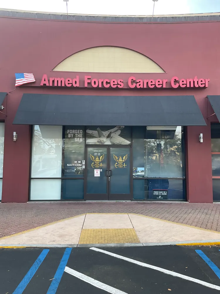 US Navy Enlisted Recruiting – photo 2